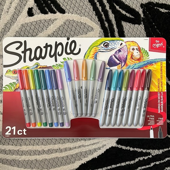 Set of 2 Sharpie Permanent Markers Fine and Ultra-Fine Points Assorted 21 Count - Picture 2 of 5